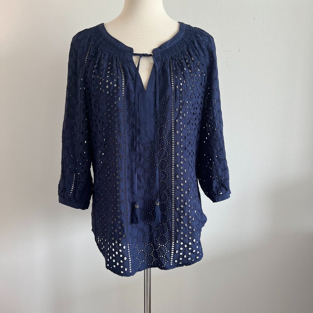 Danielle Rainn Eyelet top tunic Size Medium
